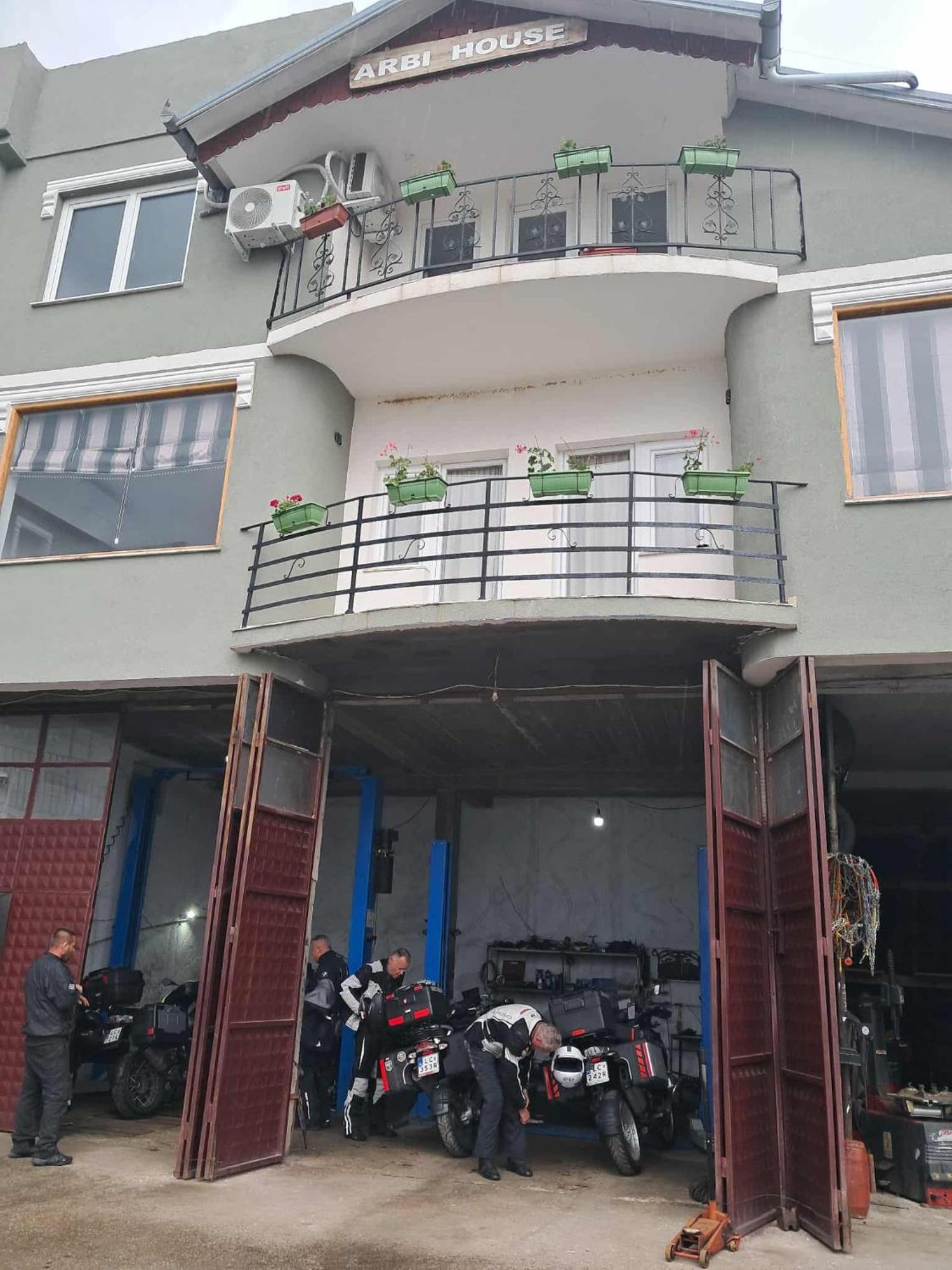 Arbi Guest House Kukes Εξωτερικό φωτογραφία